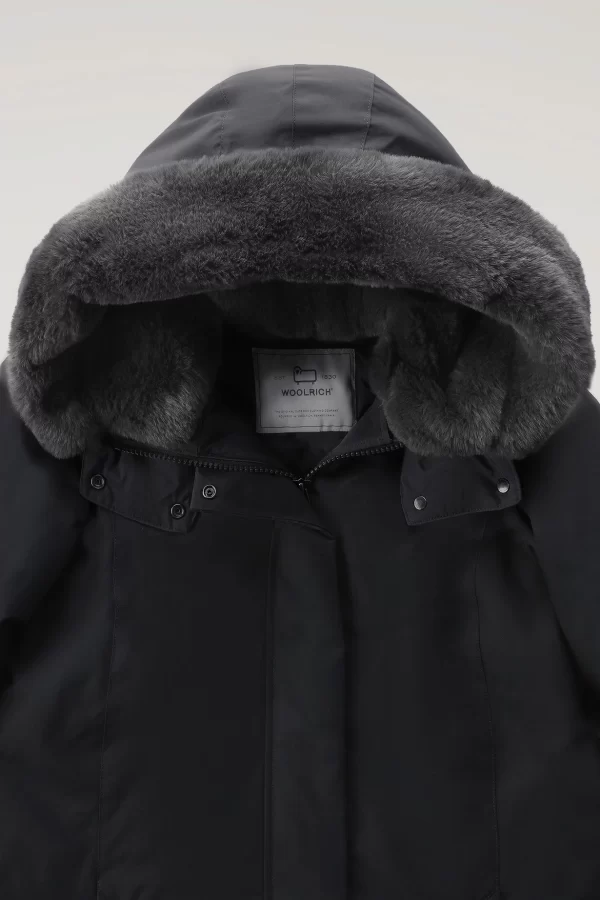 Bow Bridge Parka in Ramar con Pelliccia Sintetica Dark Navy - Woolrich