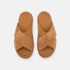 Ugg Goldenstar Cross Slide - Ugg