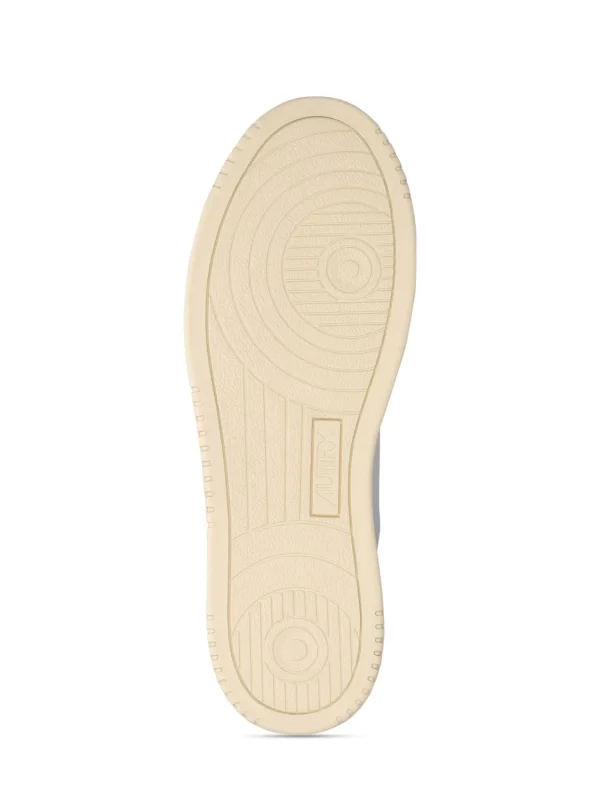 Medalist Low White Women's Sneakers - Autry