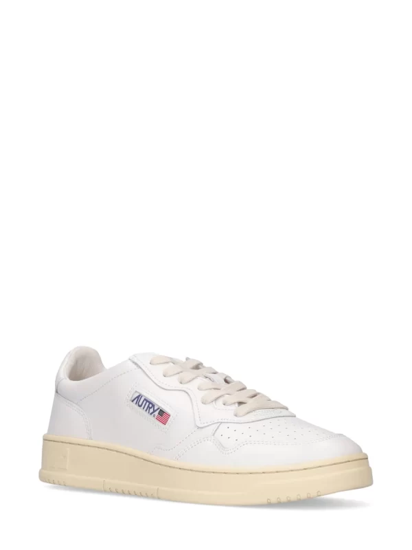 Medalist Low White Women's Sneakers - Autry